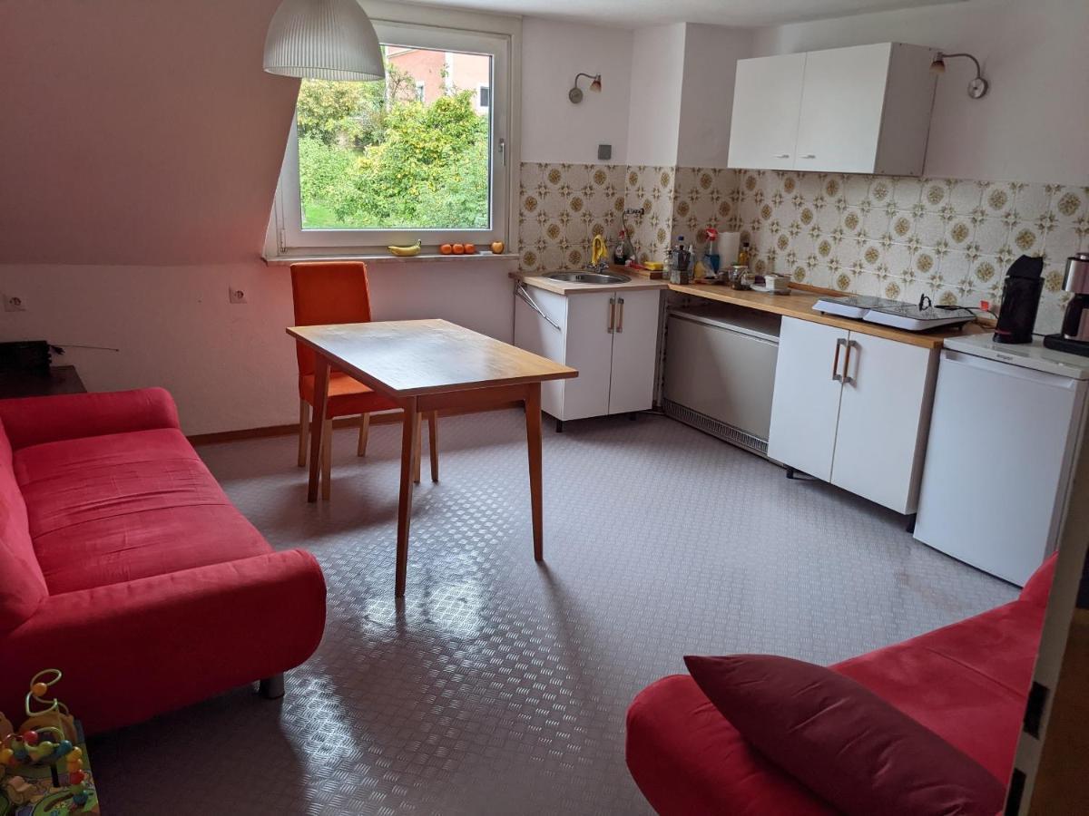 Monkey Factory - Mini Home-Stay Hostel Трабен-Трарбах Экстерьер фото